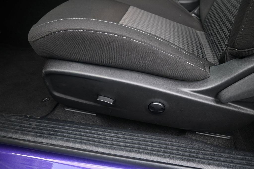 Used 2023 Dodge Challenger R/T Scat Pack RWD image 18