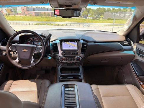 Used 2019 Chevrolet Tahoe Premier w/ Max Trailering Package AWD/4WD image 3