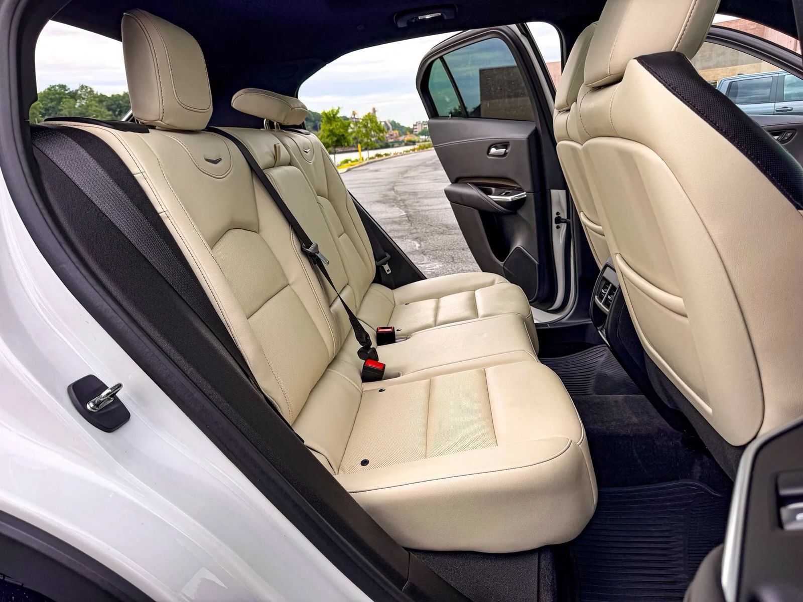 Used 2023 Cadillac XT4 Sport AWD/4WD image 19