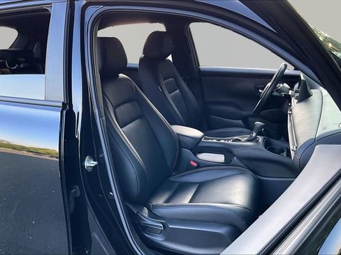 Used 2025 Honda HR-V Sport image 21