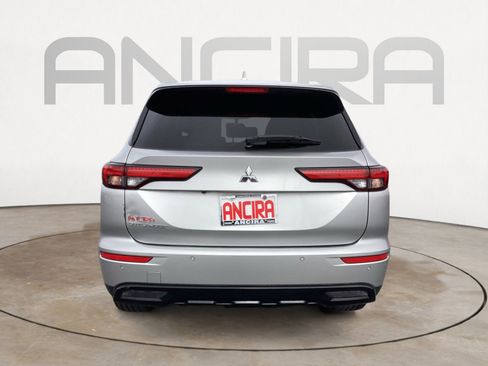 Used 2022 Mitsubishi Outlander SEL Black Edition image 13