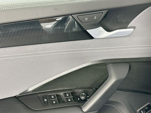 New 2026 Volkswagen Tiguan SE image 16