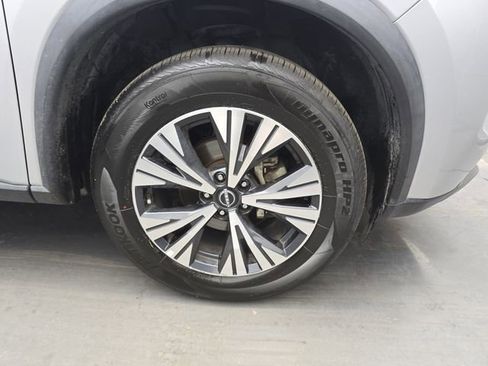 Used 2021 Nissan Rogue SV AWD/4WD image 12