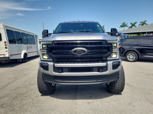Used 2020 Ford F250 Lariat AWD/4WD image 2