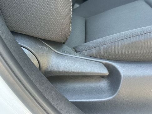 Used 2025 Toyota Corolla LE FWD image 29