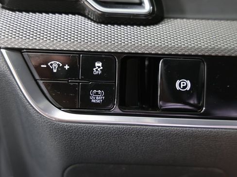 New 2025 Kia Sportage LX image 23