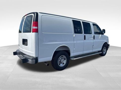 Used 2025 Chevrolet Express 2500 w/ Driver Convenience Package RWD image 6