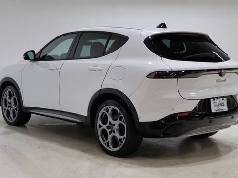 Used 2024 Alfa Romeo Tonale Ti AWD/4WD image 5