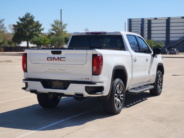 Used 2024 GMC Sierra 1500 AT4 w/ Technology Package AWD/4WD image 5