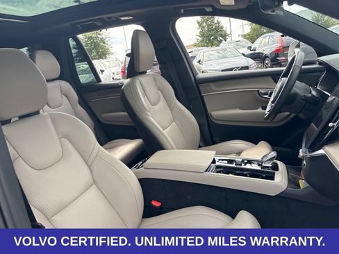 Certified 2025 Volvo XC90 T8 Ultra AWD/4WD image 13