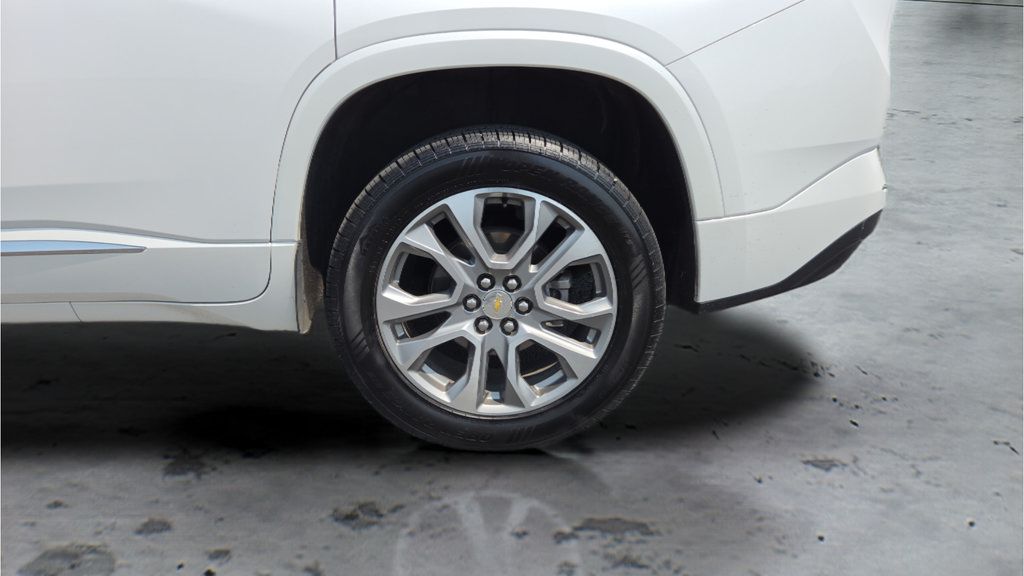 Used 2020 Chevrolet Traverse Premier AWD/4WD image 98