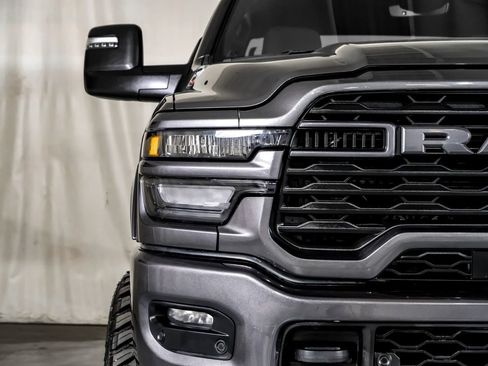 Used 2025 RAM 2500 Big Horn AWD/4WD image 39