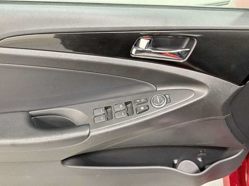 Used 2014 Hyundai Sonata SE FWD image 15