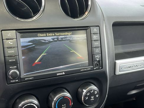 Used 2017 Jeep Compass High Altitude image 16