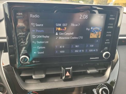 Used 2022 Toyota Corolla LE w/ LE Convenience Package image 22