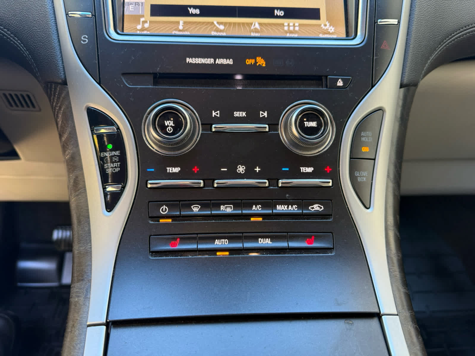 Used 2019 Lincoln Nautilus Select FWD image 14