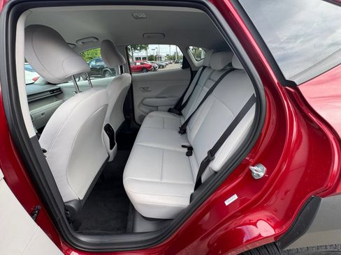Used 2025 Hyundai Kona SEL FWD image 25