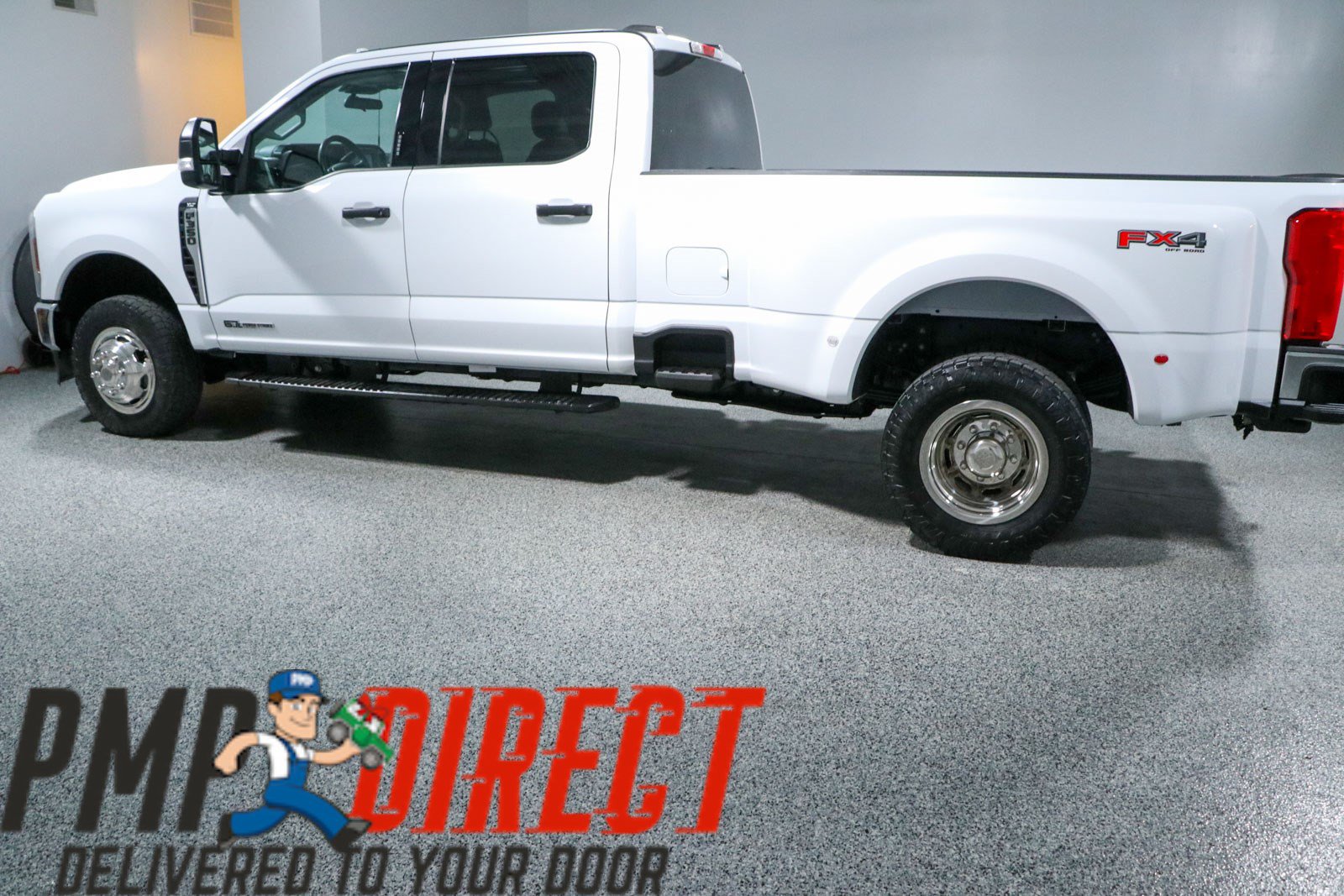 Used 2024 Ford F350 XLT w/ FX4 Off-Road Package AWD/4WD image 10