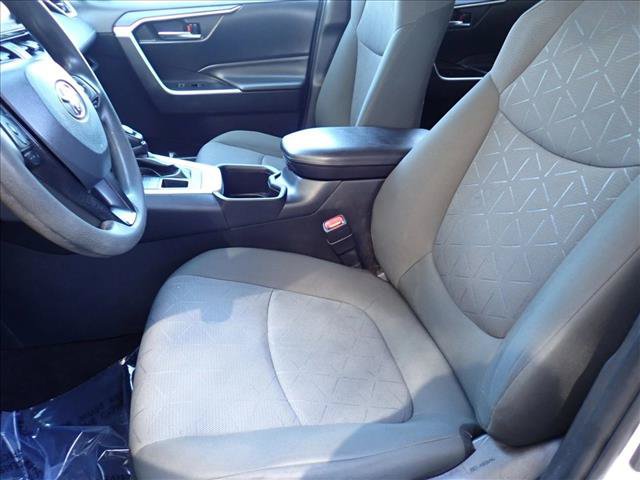 Used 2022 Toyota RAV4 XLE AWD/4WD image 12