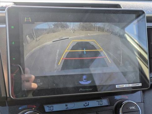 Used 2016 Toyota RAV4 Limited image 14