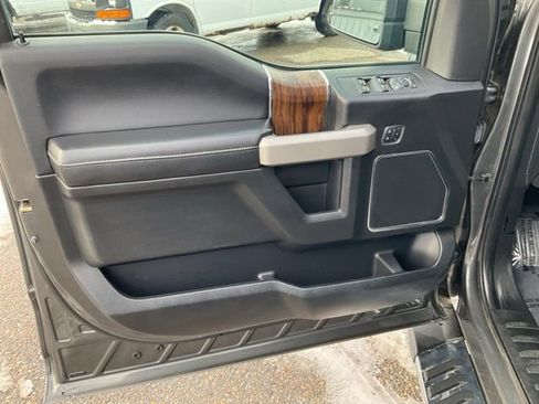 Used 2018 Ford F150 Lariat w/ Equipment Group 502A Luxury image 22