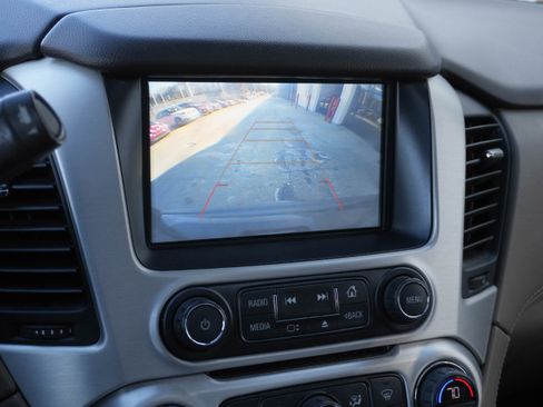 Used 2019 GMC Yukon SLT w/ Graphite Edition image 22