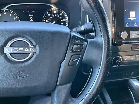 Used 2022 Nissan Frontier SV image 8