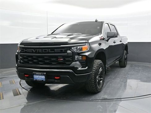 Used 2025 Chevrolet Silverado 1500 Custom Trail Boss image 2