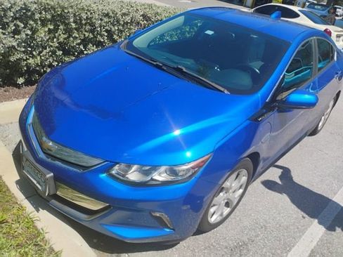 Used 2017 Chevrolet Volt Premier w/ Driver Confidence Package image 1
