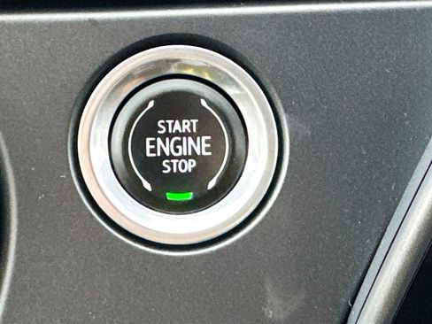 Used 2020 Chevrolet Blazer LT image 21