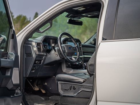 Used 2024 Ford F150 Lariat w/ FX4 Off-Road Package image 21