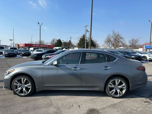Used 2017 INFINITI Q70 3.7 w/ Technology Package image 34