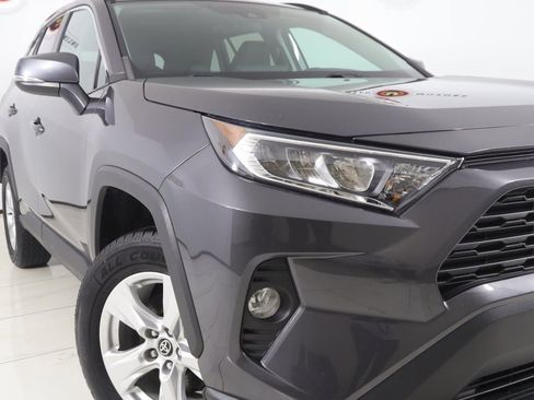 Used 2021 Toyota RAV4 XLE image 15