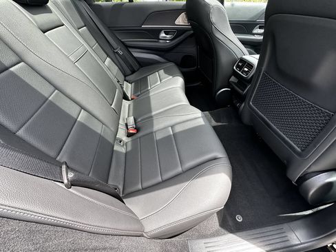 Certified 2025 Mercedes-Benz GLE 350 4MATIC image 18