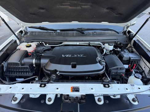 Used 2019 Chevrolet Colorado Z71 AWD/4WD image 21