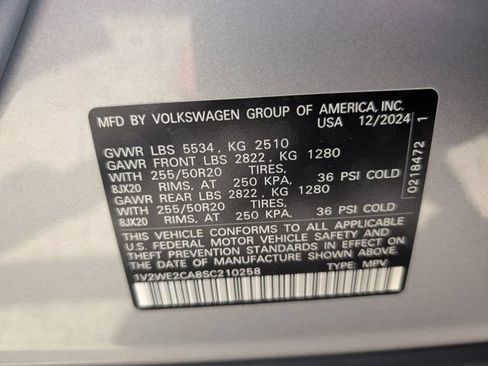 Used 2025 Volkswagen Atlas Cross Sport SE FWD image 35