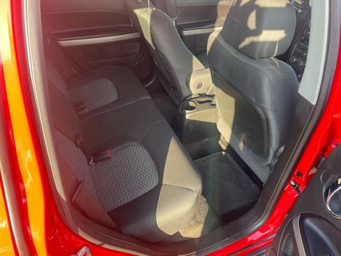 Used 2011 Chevrolet HHR LT w/ LT Preferred Equipment Group image 26