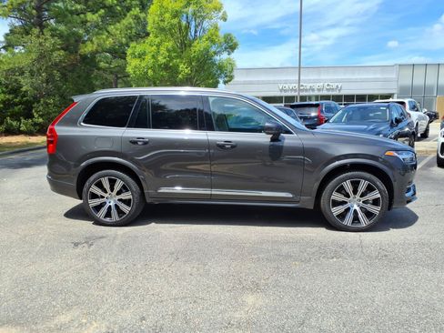 Used 2024 Volvo XC90 T8 Plus w/ Protection Package Premier AWD/4WD image 2