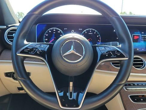 Used 2022 Mercedes-Benz E 350 Sedan image 28