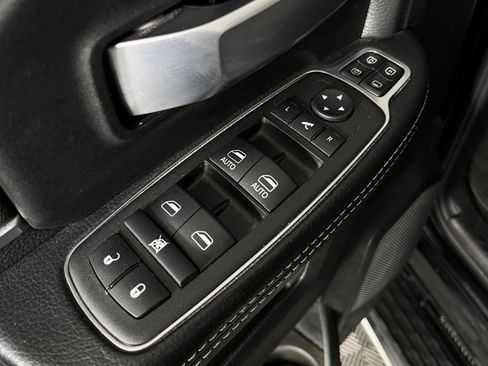 Used 2024 RAM 2500 Big Horn image 16