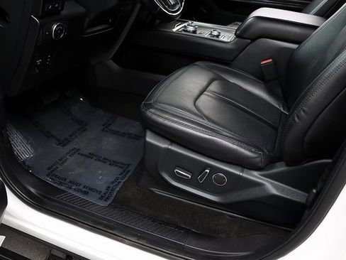 Used 2020 Ford Expedition Limited w/ Special Edition Package image 26