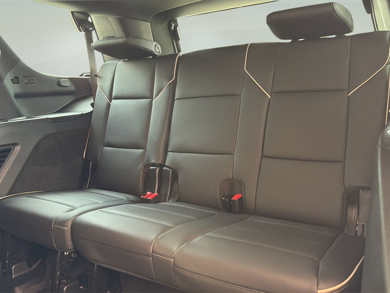 Used 2025 Cadillac Escalade Sport AWD/4WD image 15