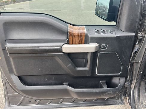 Used 2019 Ford F150 Lariat w/ Equipment Group 502A Luxury image 9