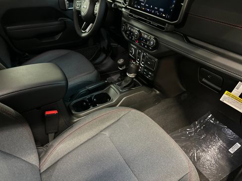 New 2025 Jeep Wrangler Rubicon w/ Xtreme 35 Tire Package image 15