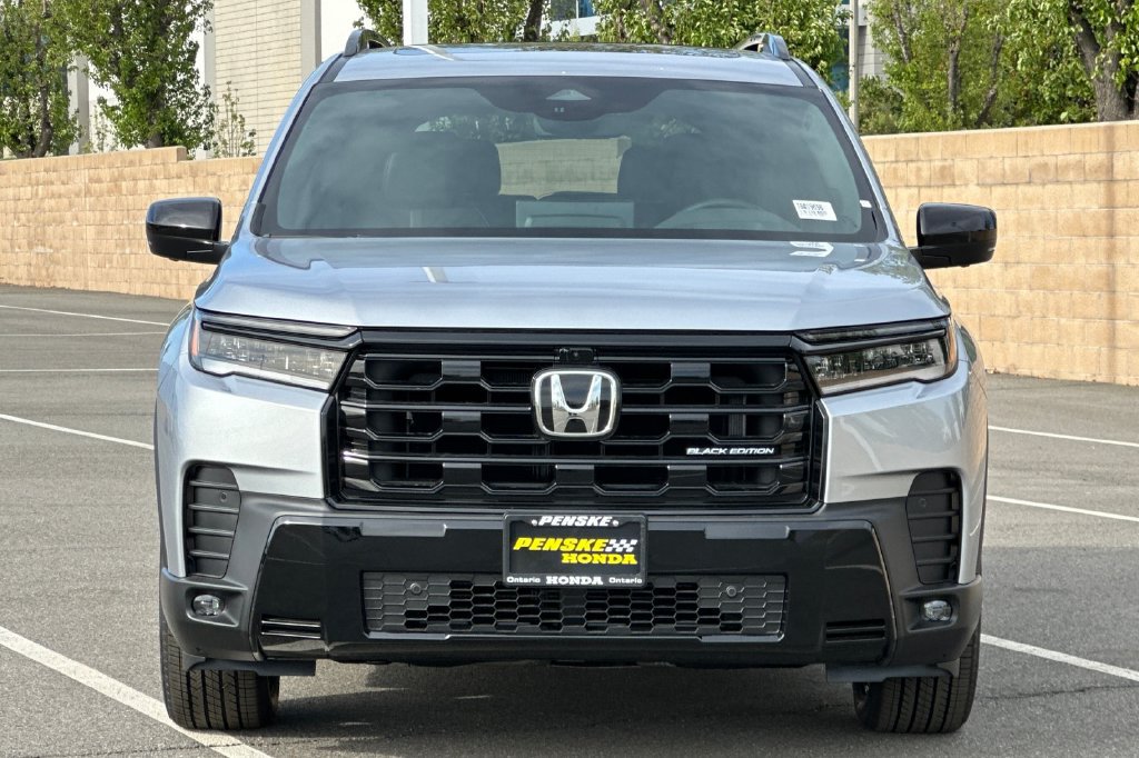 New 2026 Honda Pilot Black Edition image 9