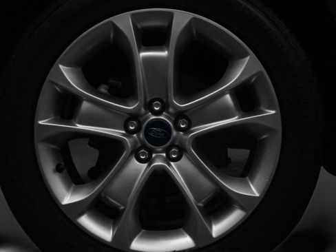 Used 2015 Ford Escape Titanium FWD image 10
