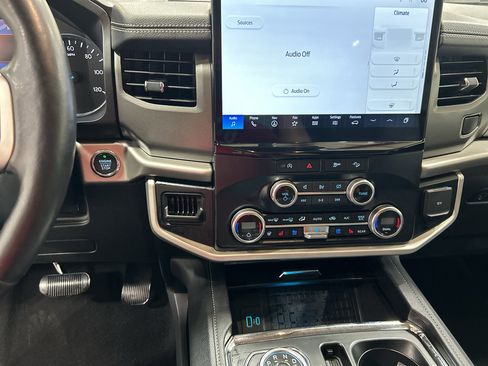 Used 2024 Ford Expedition Max XLT AWD/4WD image 21