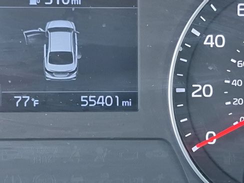 Used 2019 Kia Forte LXS FWD image 32
