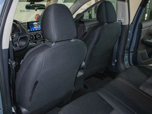 Used 2025 Nissan Sentra SR w/ Midnight Edition FWD image 9