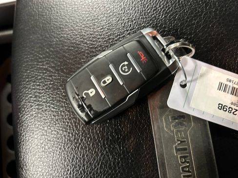 Used 2020 RAM 1500 Big Horn image 22